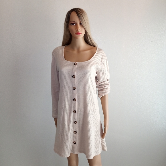 Very Cute Women's dress CURE - Picture 8 of 8